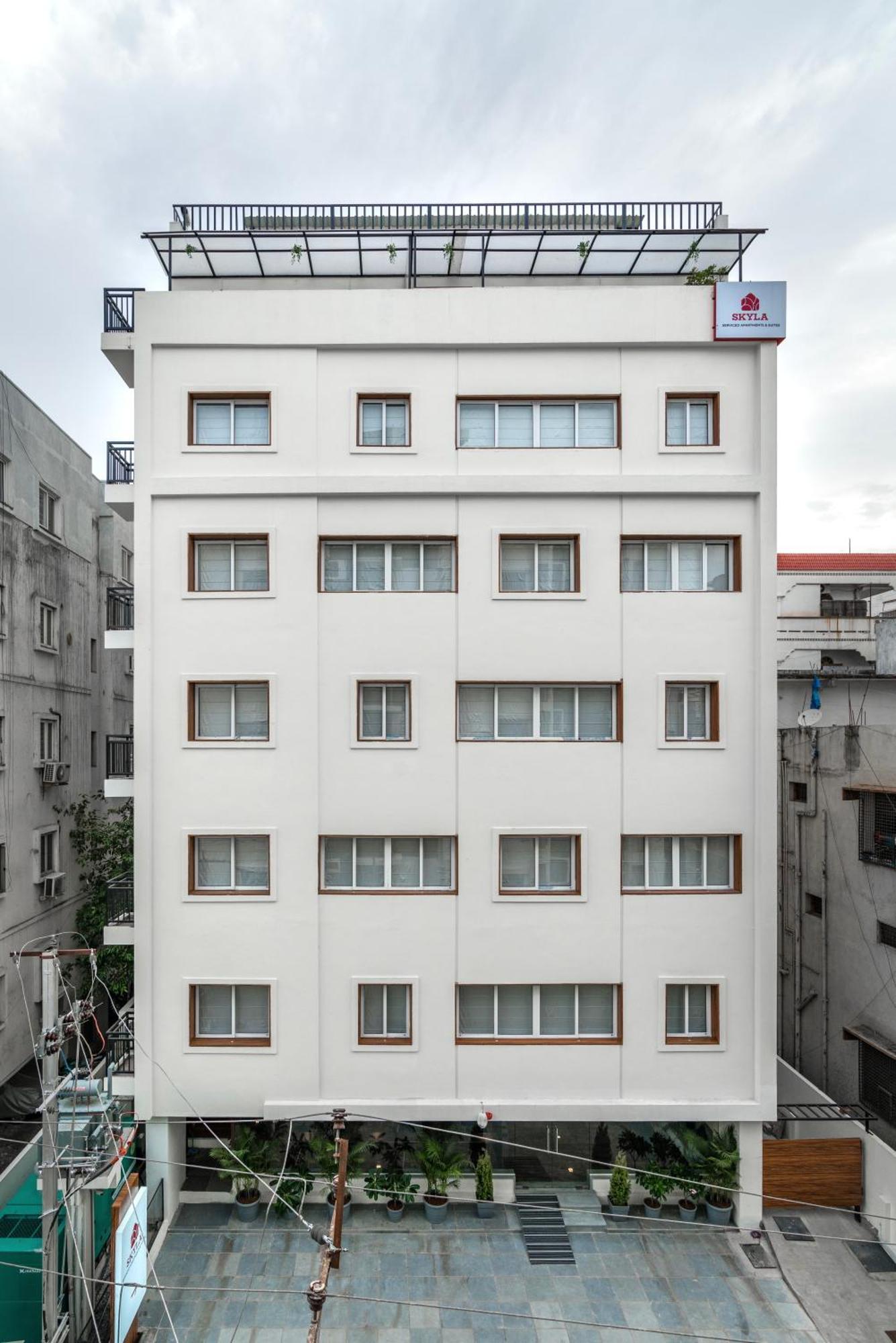 Skyla Studios & Suites - Hitech City Hyderabad Eksteriør billede