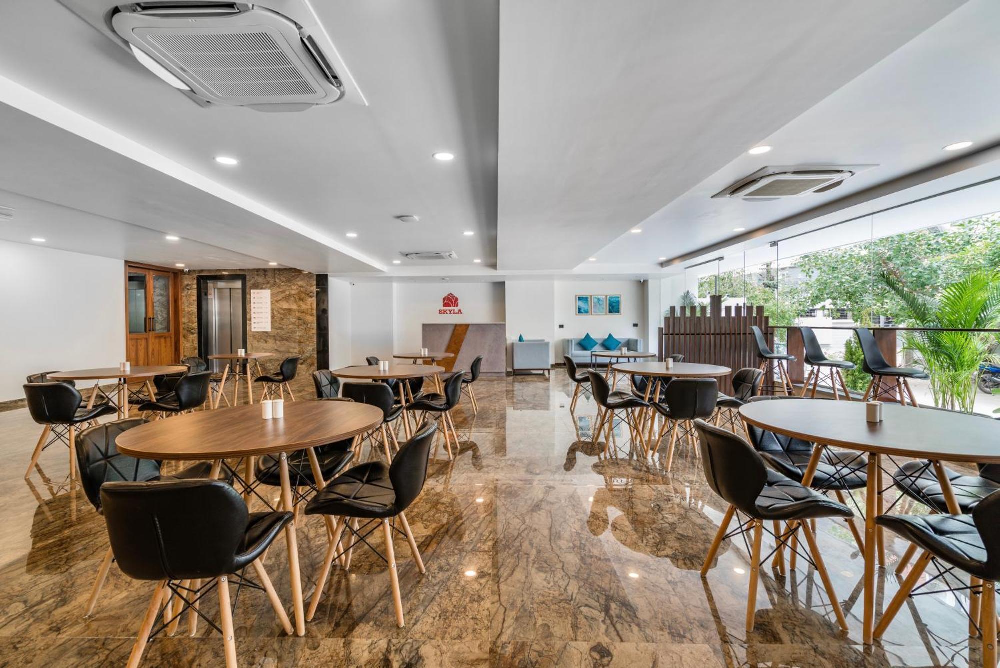 Skyla Studios & Suites - Hitech City Hyderabad Eksteriør billede